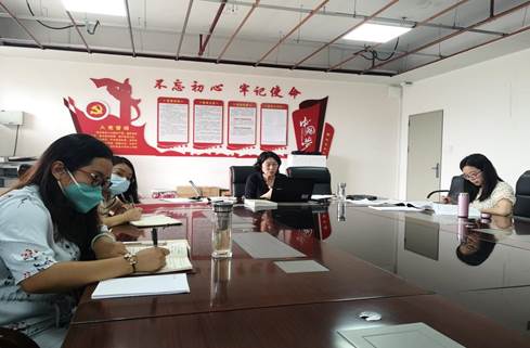 說明:說明:圖2:講課場景2