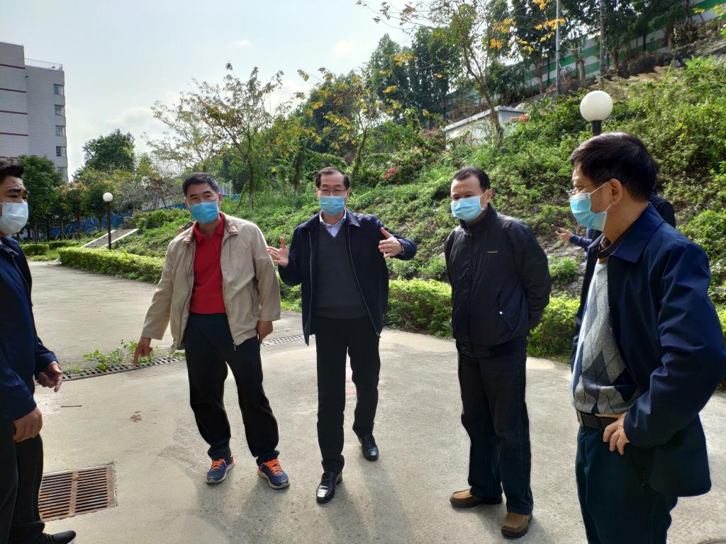 檢查熊猫体育文化交流中心汛前安全